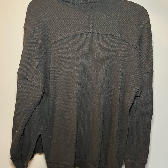 We The Free Women’s Black Zip-Neck Ribbed Sweater (oversized) - Picture 2 of 4